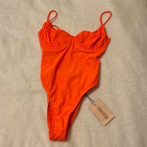 MISSGUIDED Ruched Cup Underwire High Leg Swimsuit